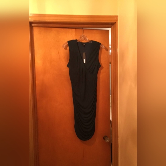 NWT !  APT 9 DARK GREEN SHIRRED MIDI DRESS - Picture 2 of 11